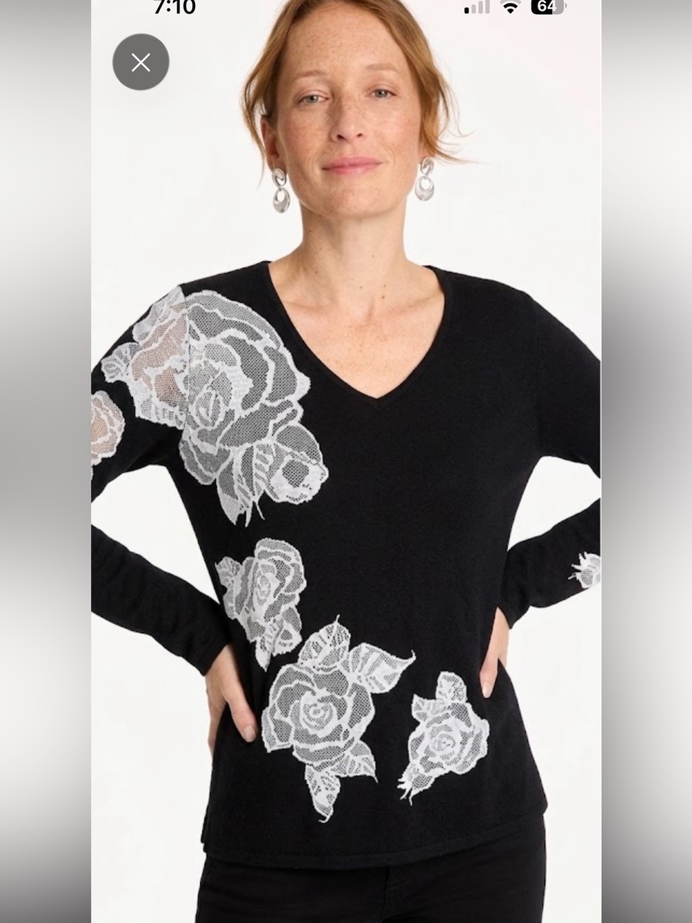 New Chicos size 1 (M) Black floral print v-neck pullover sweater